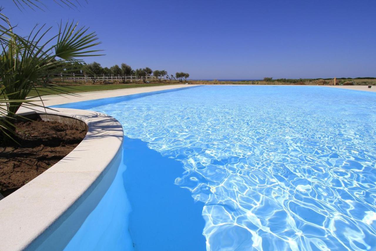 Country Resort Capo Nieddu Santa Caterina Di Pittinuri  Luaran gambar