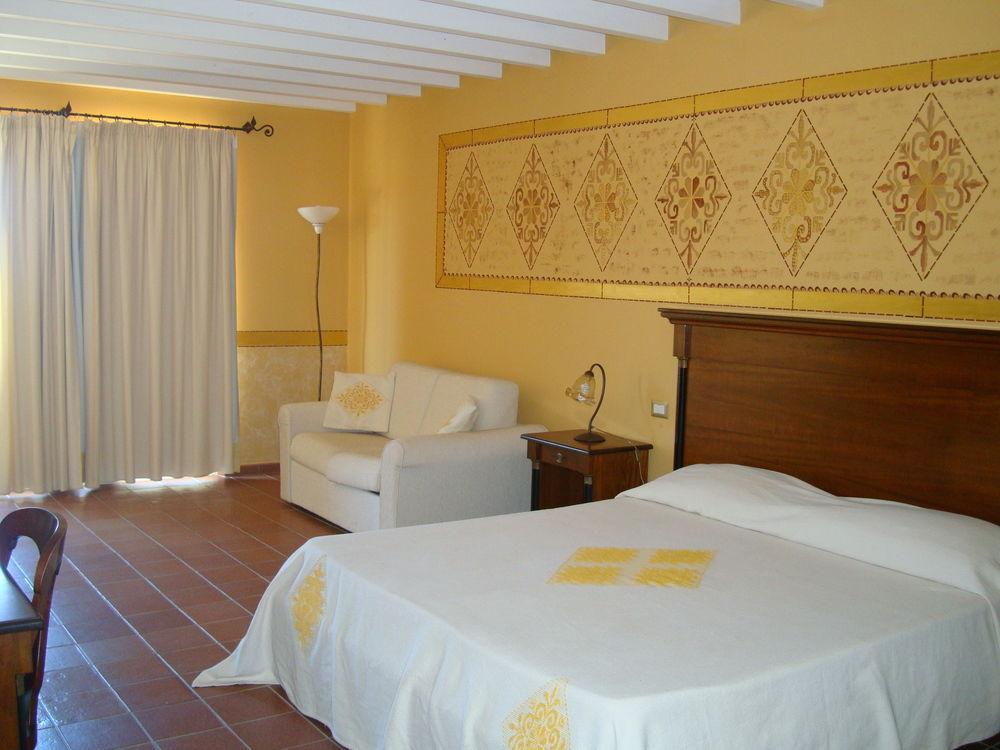 Country Resort Capo Nieddu Santa Caterina Di Pittinuri  Luaran gambar