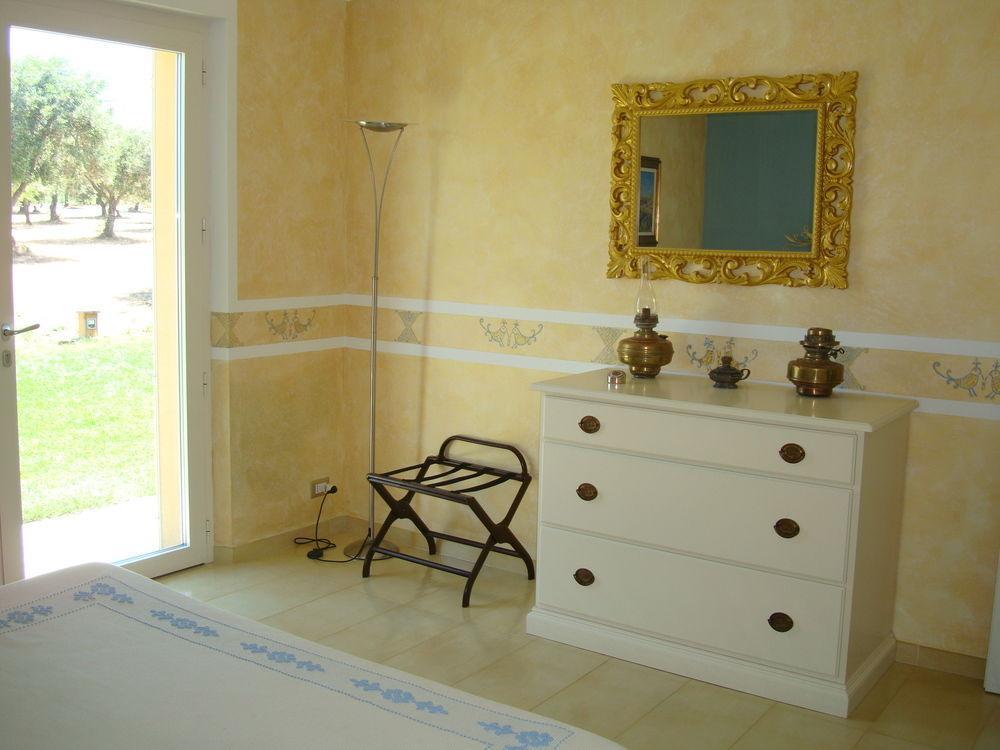 Country Resort Capo Nieddu Santa Caterina Di Pittinuri  Luaran gambar