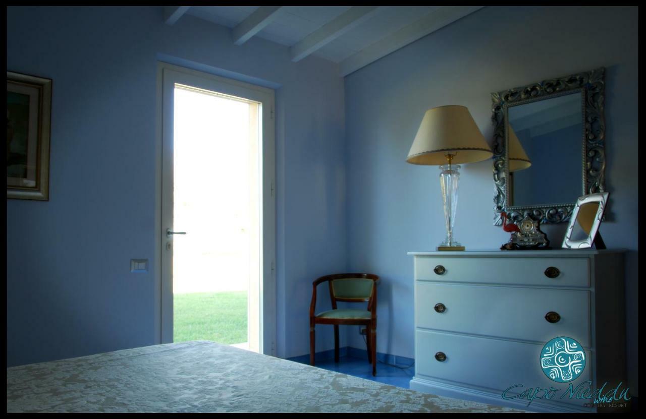 Country Resort Capo Nieddu Santa Caterina Di Pittinuri  Luaran gambar
