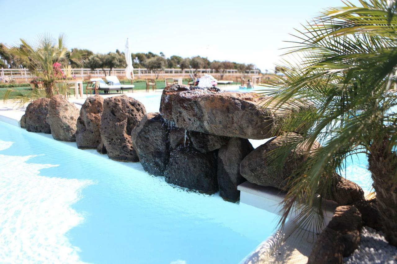 Country Resort Capo Nieddu Santa Caterina Di Pittinuri  Luaran gambar